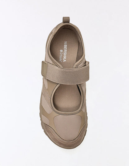 TAUPE
